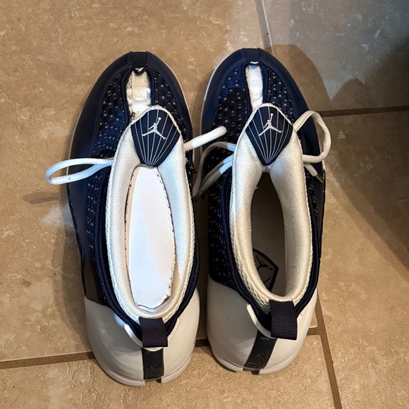 Jordan 15 White/Navy Obsidian - Picture 5 of 5